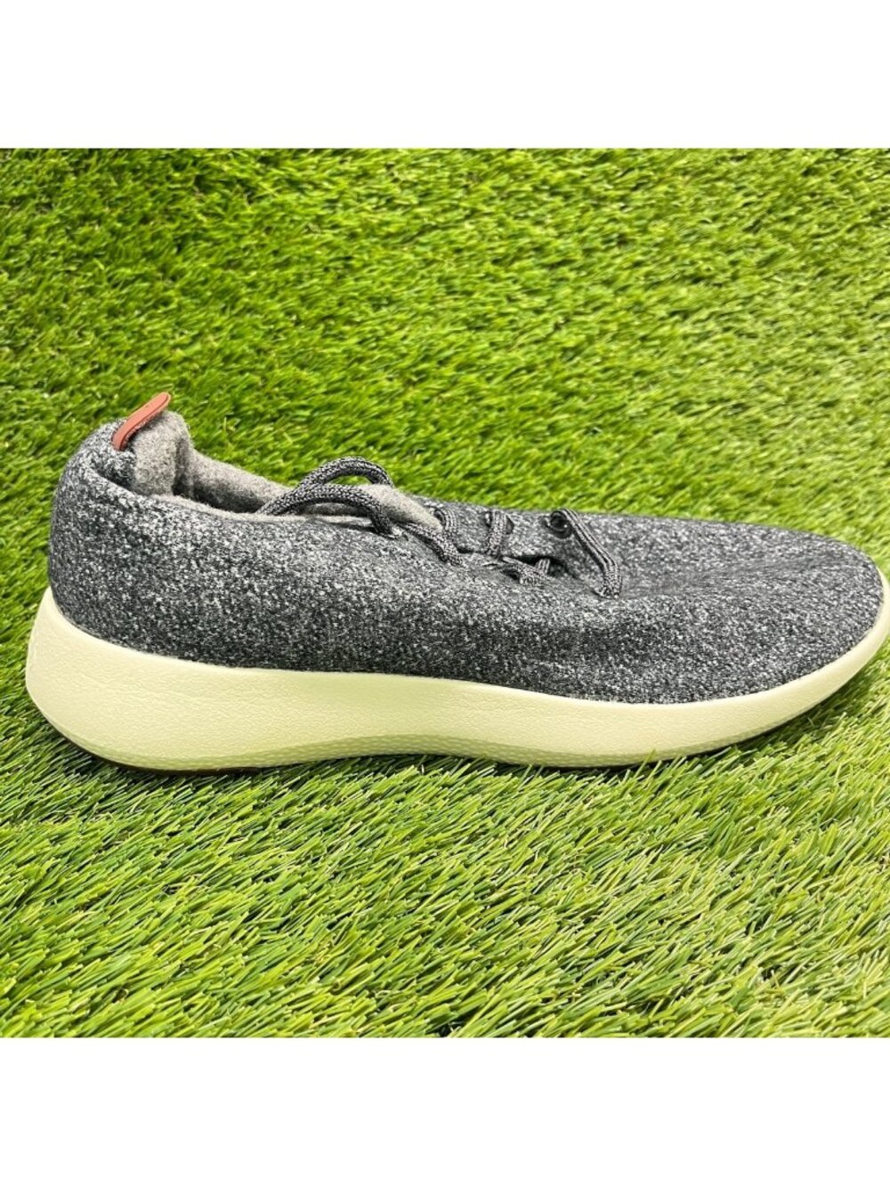 Allbirds Wool Runner Mizzles Mens Size 10 Gray Athletic Running Shoes Sneakers
